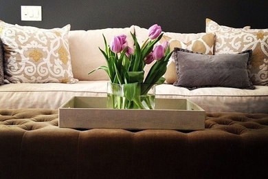 Living room - contemporary living room idea in Los Angeles