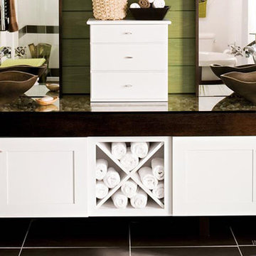 A Touch of Nature - Merillat Masterpiece® Montresano in Maple Dove White