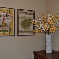 Breakfast nook - Decorative Accents