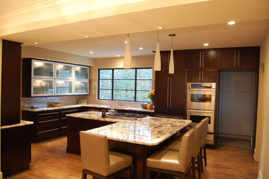 Trendy kitchen photo in Atlanta