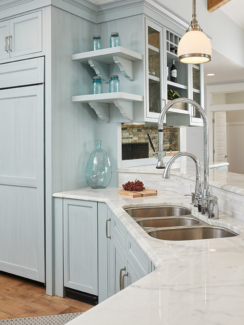 Maritime Küchen mit Triple-Waschtisch Ideen, Design & Bilder | Houzz