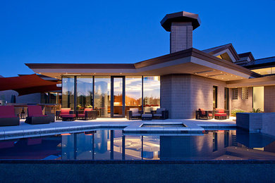 Exterior home idea in Phoenix