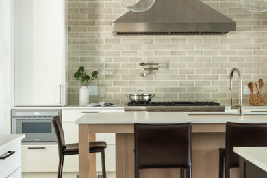 Inspiration for a contemporary kitchen remodel in Portland Maine