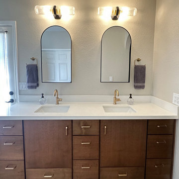 Eric & Jeni's Master Bathroom Makeover