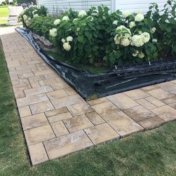 Silca System Patio and Elevated Deck - Landscaping Stones And Pavers