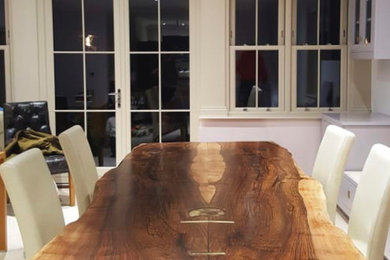 Example of a dining room design in Miami