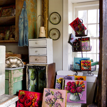 My Houzz: Layers of Patina and an Artist’s Touch in a New York Colonial