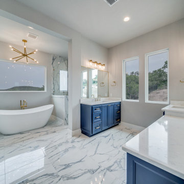 Modern: 4,950 ft², 4 BR/4 BA/2 ST