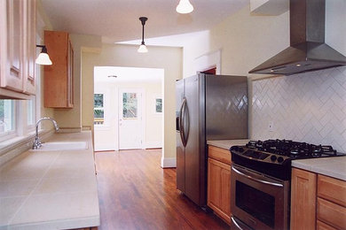 Elegant kitchen photo in Portland