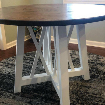 Round Farmhouse Table