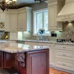 Creme Maple Glazed Kitchen - Kitchen Cabinetry