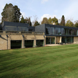 Dunloran House - Patio Doors