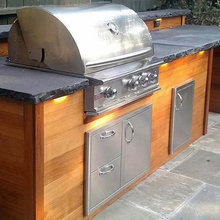 Outdoor Kitchen