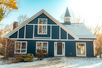 Craftsman exterior home idea in Boston