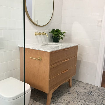 Minimalist Bathroom Remodel ft. Alexander 36-inch Natural Bathroom Vanity