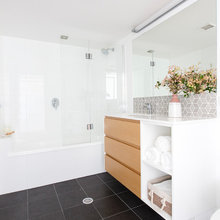 main bathroom details