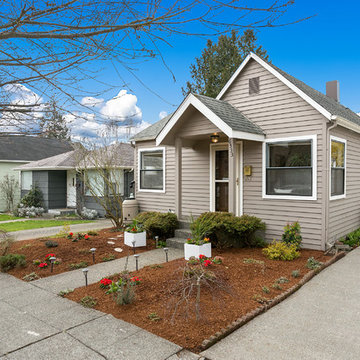 Contemporary Bungalow in Ballard