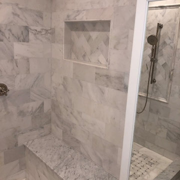 Silverman’s master bathroom