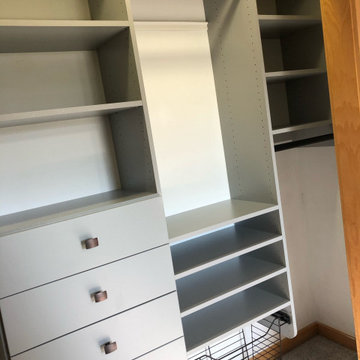 Reach In Closet Design