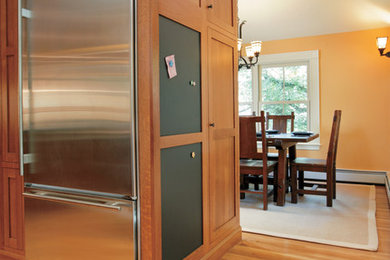Kitchen - traditional kitchen idea in Other