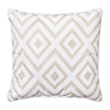 2466 pillows and blankets