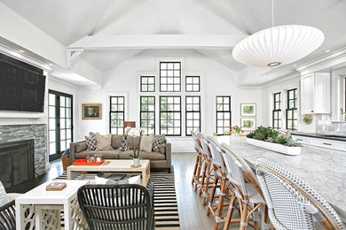Inspiration for a transitional home design remodel in New York