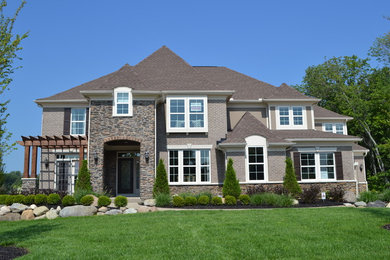 This is an example of a transitional exterior in Cincinnati.