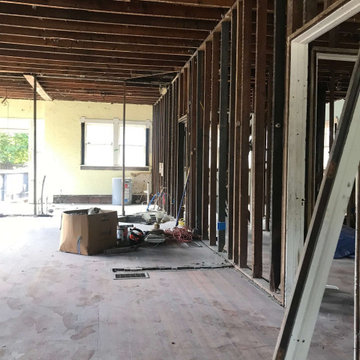 Burg Bungalow - Home Renovation