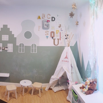 Play area in breakfast room