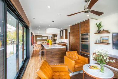 Example of a trendy kitchen design in Salt Lake City