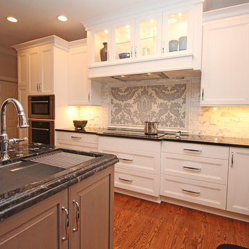 Elegant Traditional Kitchen - Romeo, MI