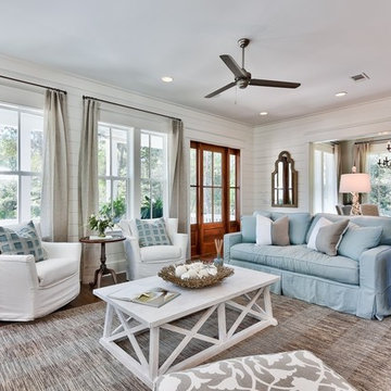 Forrest Lakes / Living Rm