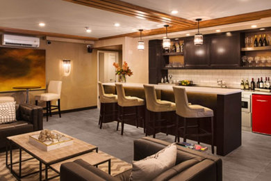 Transitional home design photo in New York