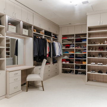 Tribeca Walk-In Closet