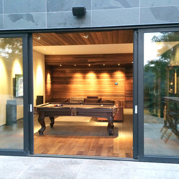 Indoor / Outdoor Game Room Setting with Majestic Mahogany pool table