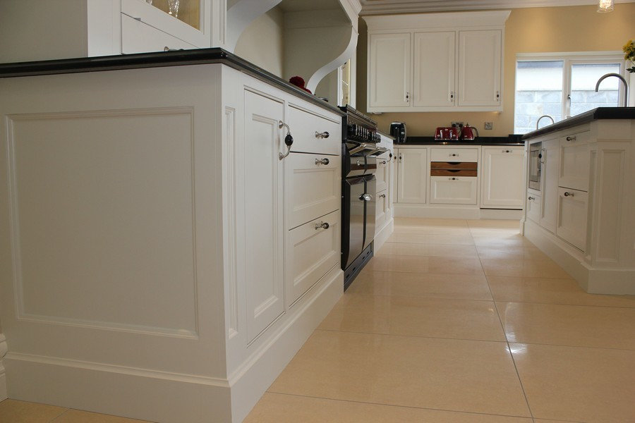Deluxe Handcrafted & Hand-painted In-Frame kitchen,