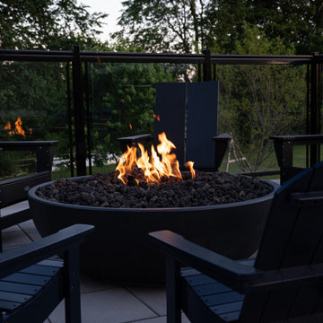 Contemporary Fire Pit Lounge & Outdoor Gathering Space