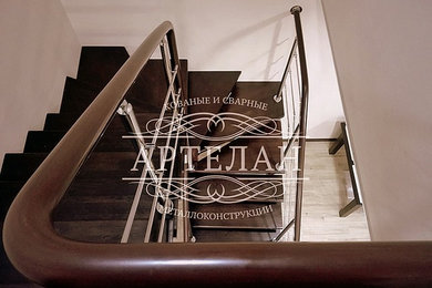 Пример оригинального дизайна: п-образная лестница в современном стиле