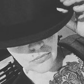 Em Douglass's photo