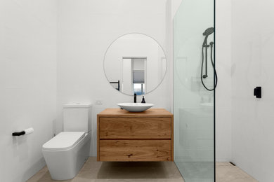 メルボルンにあるトラディショナルスタイルのおしゃれな浴室の写真