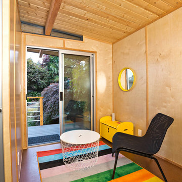 10' by 12' Seattle studio