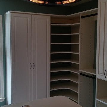 Master Walk-In Closet - Alpharetta, Georgia