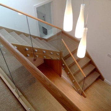 Bungalow custom made oak and glass stairs