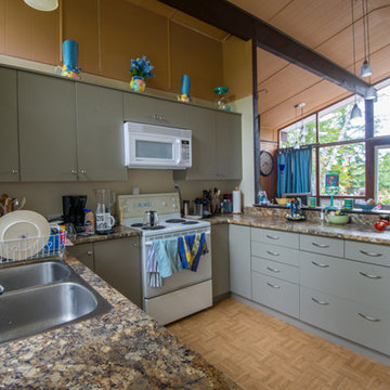 Cottage Kitchen in West Quebec