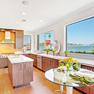 Spectacular Bayfront Home