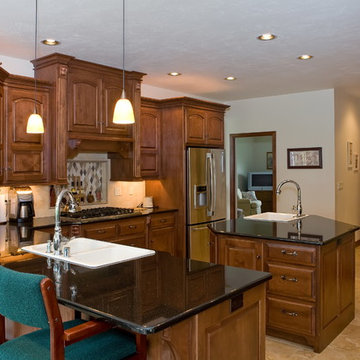 Ideal Executive Home in Golf Course Setting