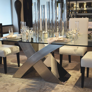 Showroom Pieces