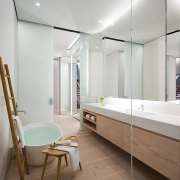 Boudoirs & Bathrooms