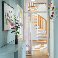 House Of Jamily - upstairs Hallway
