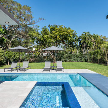 Contemporary Home - 09